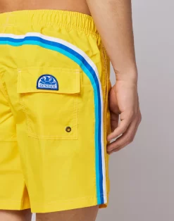 Sundek COSTUME DA BAGNO LUNGHEZZA MEDIA VITA ELASTICATA ICONIC TAFFETA -Moda Sconto MAN BOARDSHORT BOARDSHORT SUMMERYELLOW02 M505BDTA100 77202 3